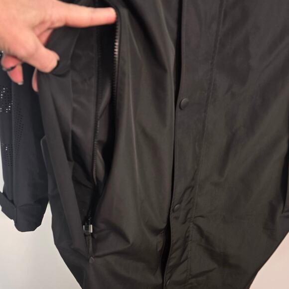 Burberry Men’s Black Perforated Logo Packaway Hood Technical Car Coat XL NWT - Picture 12 of 14